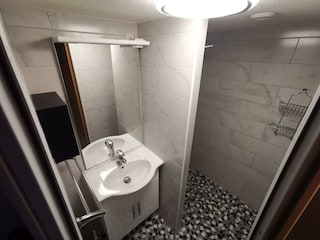 Apart_Ponholz_Zillertal_Badezimmer_SZ1 (2)