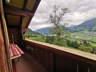 Apart_Ponholz_Zillertal_Aussicht_Balkon_Fügen_Uder