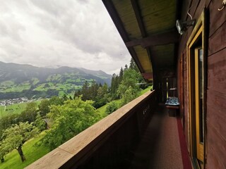 Apart_ponholz_Zillertal_Aussicht_Balkon_Fügen
