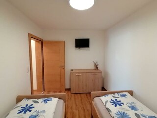 Ansicht_2_Schlafzimmer_Appartement_Bergluft