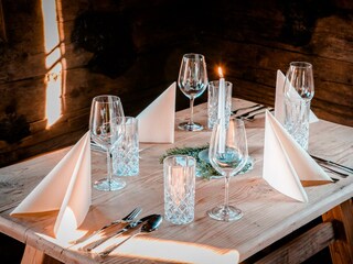 Kashütte gedeckter Tisch