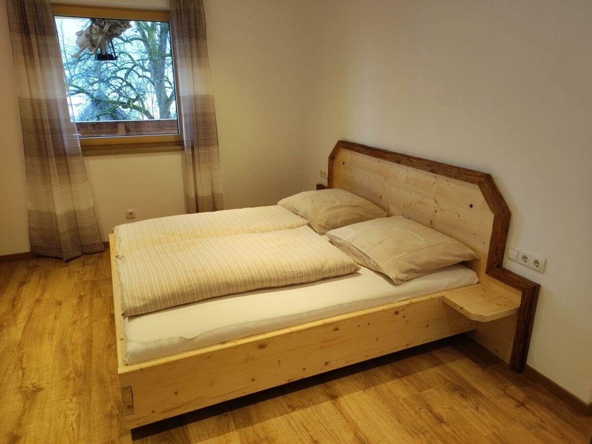 1. Stock Schlafzimmer 1