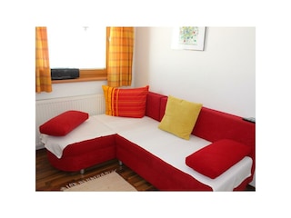 Ferienwohnung-Hollaus-Elisabeth-Stumm-Sofa2