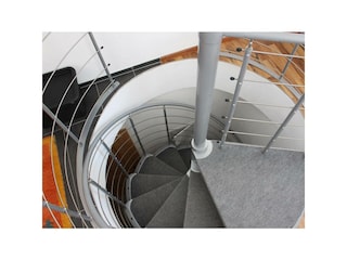 Ferienwohnung-Hollaus-Elisabeth-Stumm-Wendeltreppe