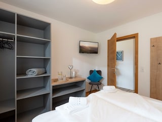 Ferienwohnung_Gartner_Gartnerweg_16_Uderns_Schlafz