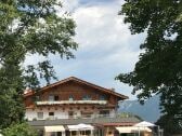 Zillertal-Fuegen-Appartements-Huber-Ansicht-Sommer