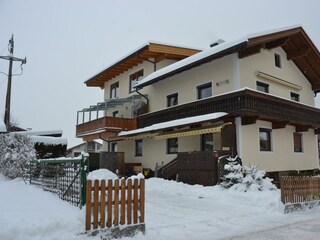 Haus Außenansicht Winter