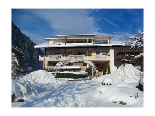 Haus im Winter
