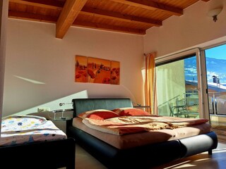 3 Bett Zimmer