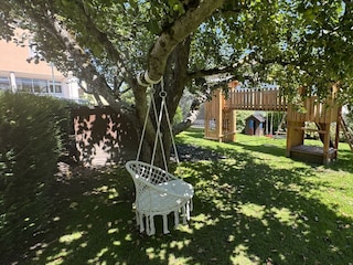 Relax Stuhl  und Spielturm