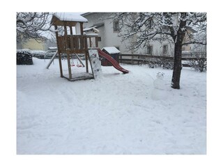Spielplatz Winter
