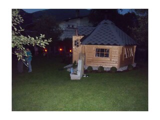 Grillhütte abends