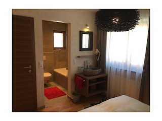 Badezimmer 2