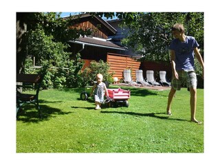 Spielwiese und Liegeplatz