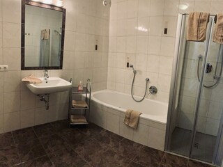 25886BFE-2FDC-4DB7-A0C4-7BFA6557CBB9