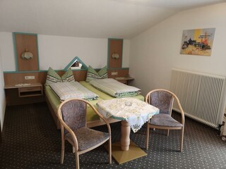 Bett Zimmer Nr. 6
