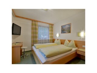 Schlafzimmer2 FW1