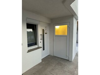 c1363e4f-b221-4ca6-bd1a-025d033e5c4f