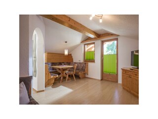 Apart_Dengg_Riederau_8_Kaltenbach_App_1_Wohnzimmer