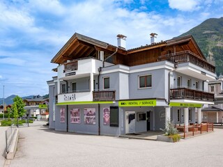 Apart_Hartl_Landstrasse_7_Ried_05_2026_Haus_aussen