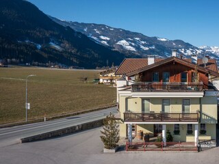 DJI_0880GrianBam_Außenaufnahmen_090223_becknaphoto
