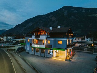 Hausansicht_aussen3_c_Thomas_Eberharter