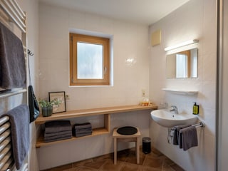 Apart_Hartl_Landstrasse_7_Ried_Apart_Ilvy_Badezimm
