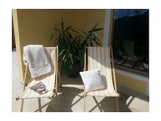 Ferienwohnung-aussen-Terrasse4