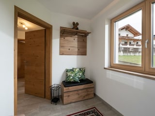 Apart_Fruehmann_Oberwilstrasse_10_Aschau_Eingangsb