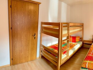 Vierbett Zimmer 1 Stock 1
