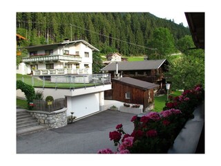 Saghäusl, Brennerei +Altes Haus