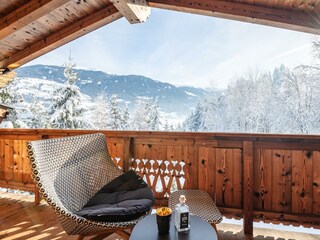 Ausblick Jungwald im Bergwinter