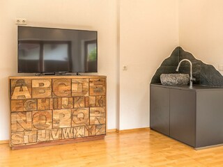 Wohnzimmer TV + Waschecke