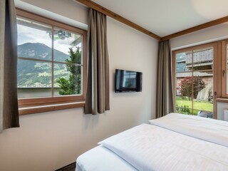 Schlafzimmer mit Bergblick