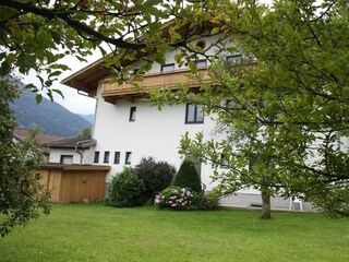 01B9D85E-3540-42D0-BA27-C903902EAF96