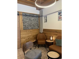 15829496-1535-48B7-8037-C55604BC8381