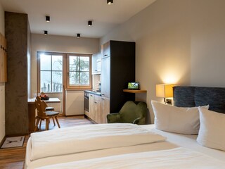 Schlafbereich mit Boxspring Doppelbett