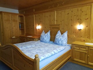 Ferienwohnungen Rinker Schlafzimmer EG Top 2