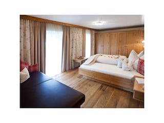 Brixnerhof Bergkristall Schlafzimmer mit Zusatzbet