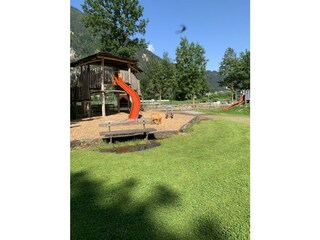 Spielplatz Schlitters, neben Schlitterer See