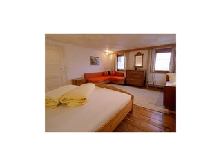 Zillertal-Fuegen-Haus-Thoma-Huber-Dreibettzimmer2