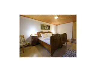 Zillertal-Fuegen-Haus-Thoma-Huber-Schlafzimmer4