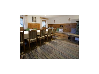 Zillertal-Fuegen-Haus-Thoma-Huber-Wohnkueche-Kamin