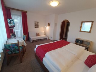 2 - 4 Personen Zimmer