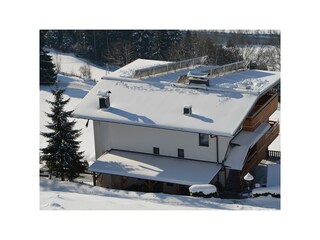 Gebäudeansicht ins Tal