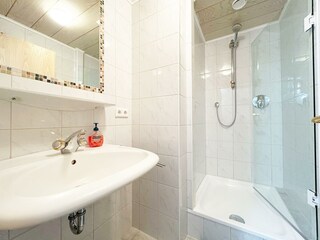 2. Badezimmer