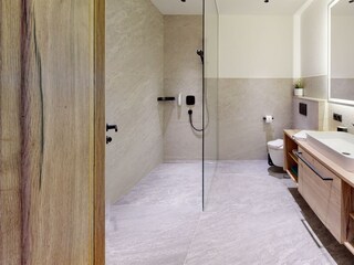 StAnna-Park-12-Bathroom