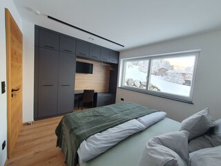 Schlafzimmer-Schrank