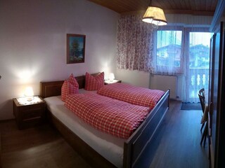 Ferienwohnung Koller Stumm Zillertal Schlafzimmer1