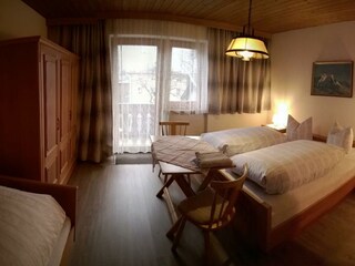 Ferienwohnung Koller Stumm Zillertal Schlafzimmer2